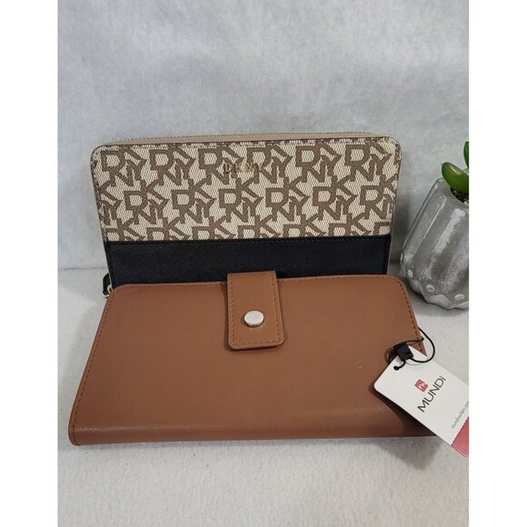 Lot Of 2 Women's Wallet DKNY Beige Logo Print Mundi Brown Leather Card Slots - Picture 2 of 10